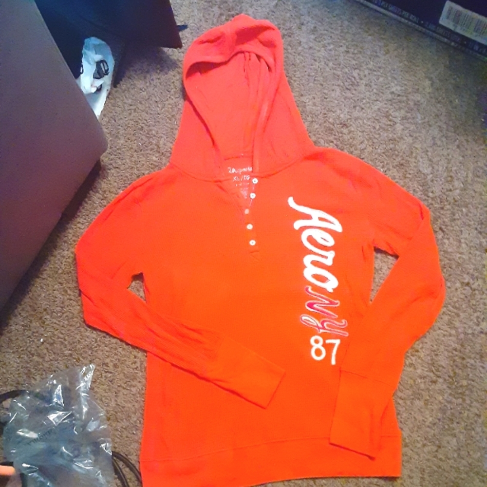 Areopostale pullover top with hoodie size XL/TG